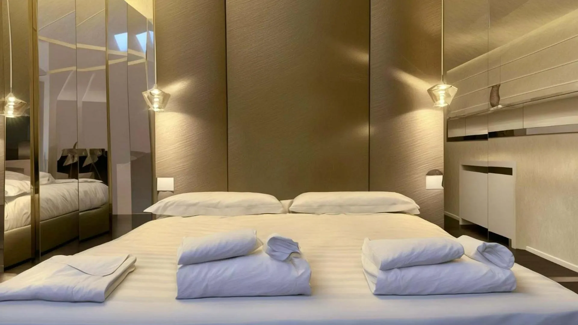Apartment Homeby, Casa Cornalia Milan